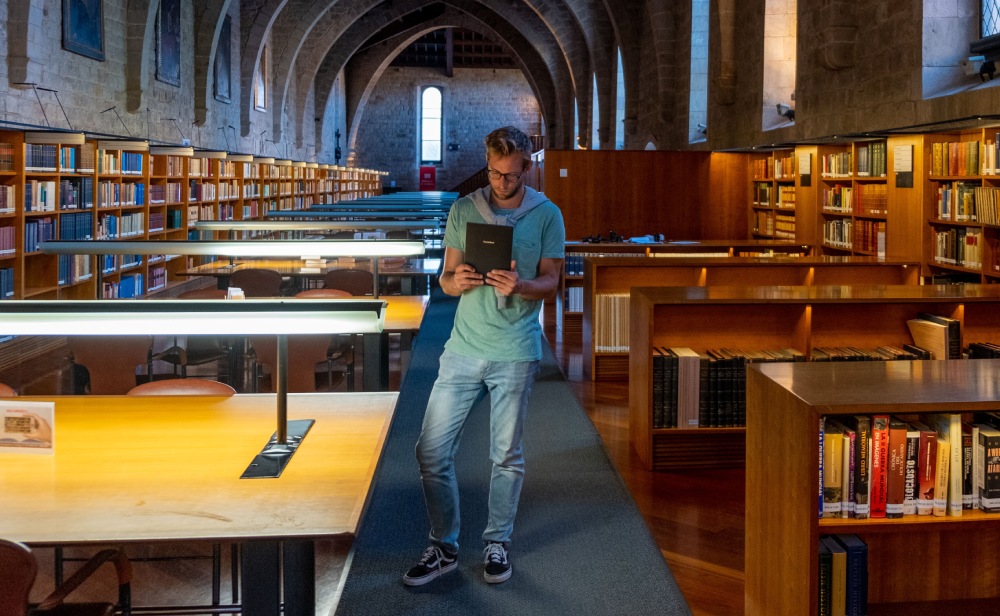 Čo si prečítať alebo pozrieť, keď má Dickens narodeniny: najlepšie romány a filmové adaptácie 