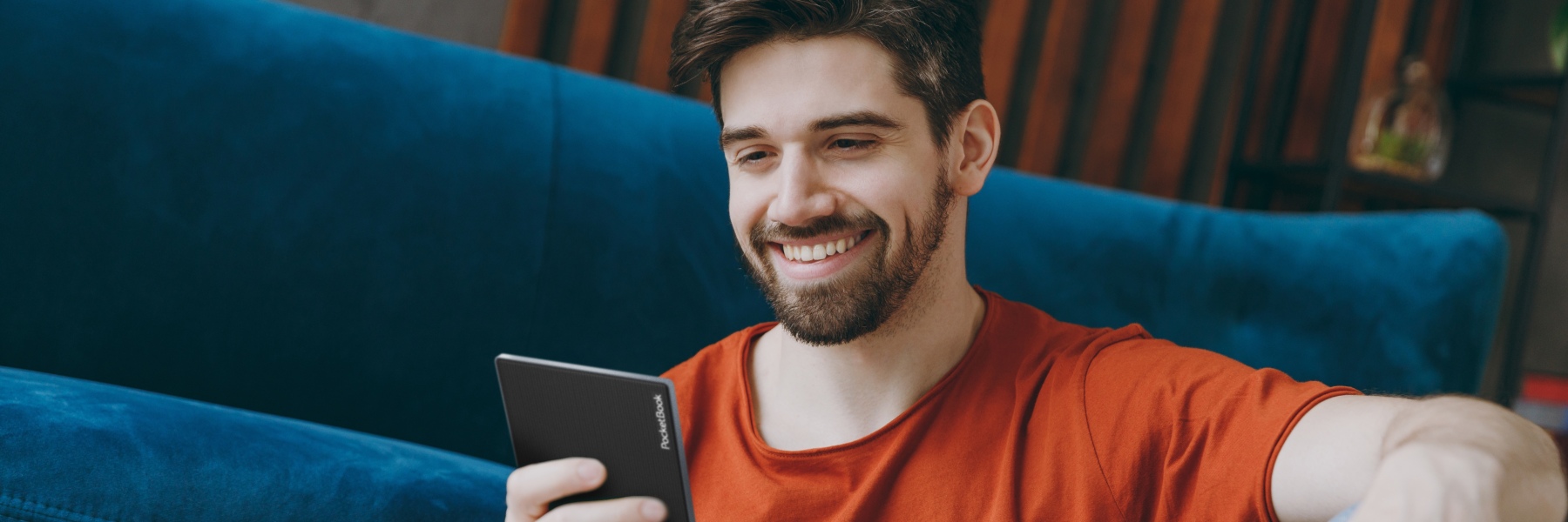 PocketBook Verse Pro Color: superkompaktná čítačka e-kníh s farebným displejom E Ink Kaleido™ 3 